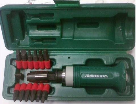 JONNESWAY 1/2" IMPACT DRIVER W/ 36MM 13 BITS AG010138 - Click Image to Close