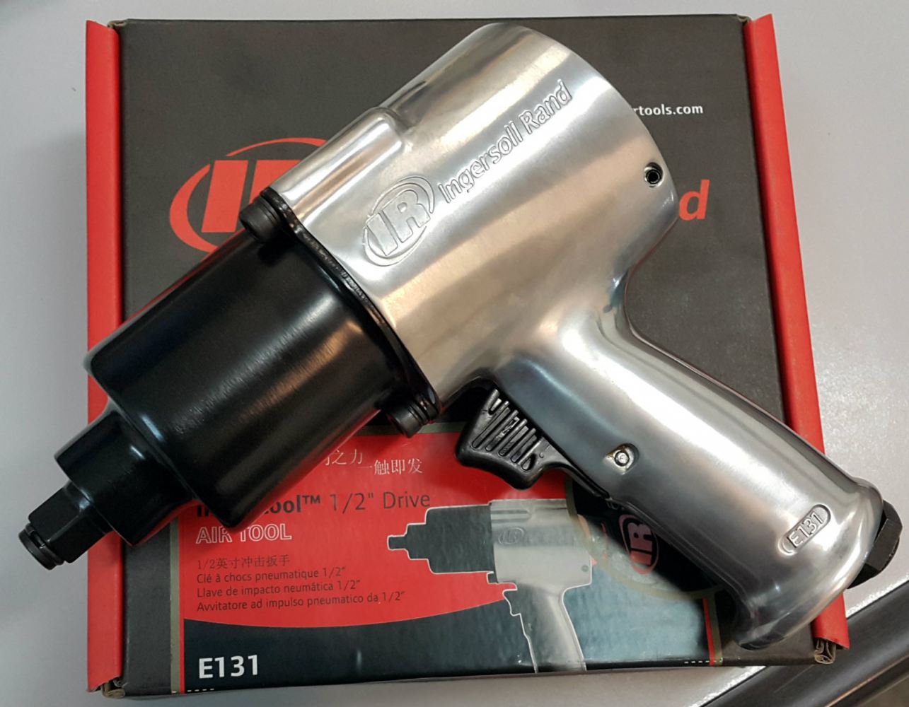 INGERSOLL-RAND 1/2" Air impact Wrench E131 - Click Image to Close