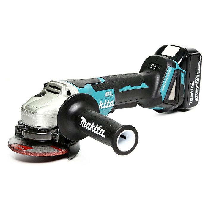 Makita DGA405RFE: Cordless Angle Grinder, Brushless Motor, 4"