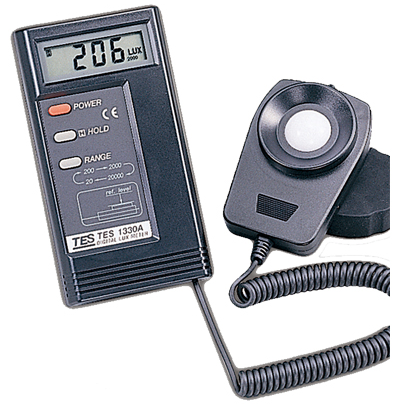 TES-Taiwan TES-1330A Light Meter