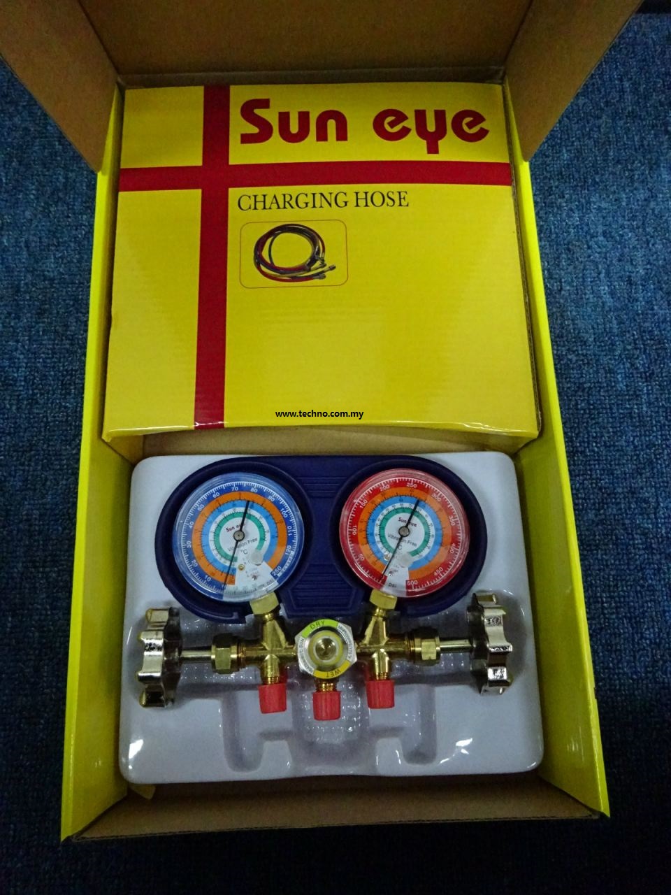 SUNEYE MANIFOLD GAUGE SET C/W 5FT HOSES