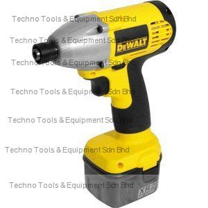 DEWALT DW052K-2 Heavy Duty 12-Volt Ni-Cad Cordless Impact Driver